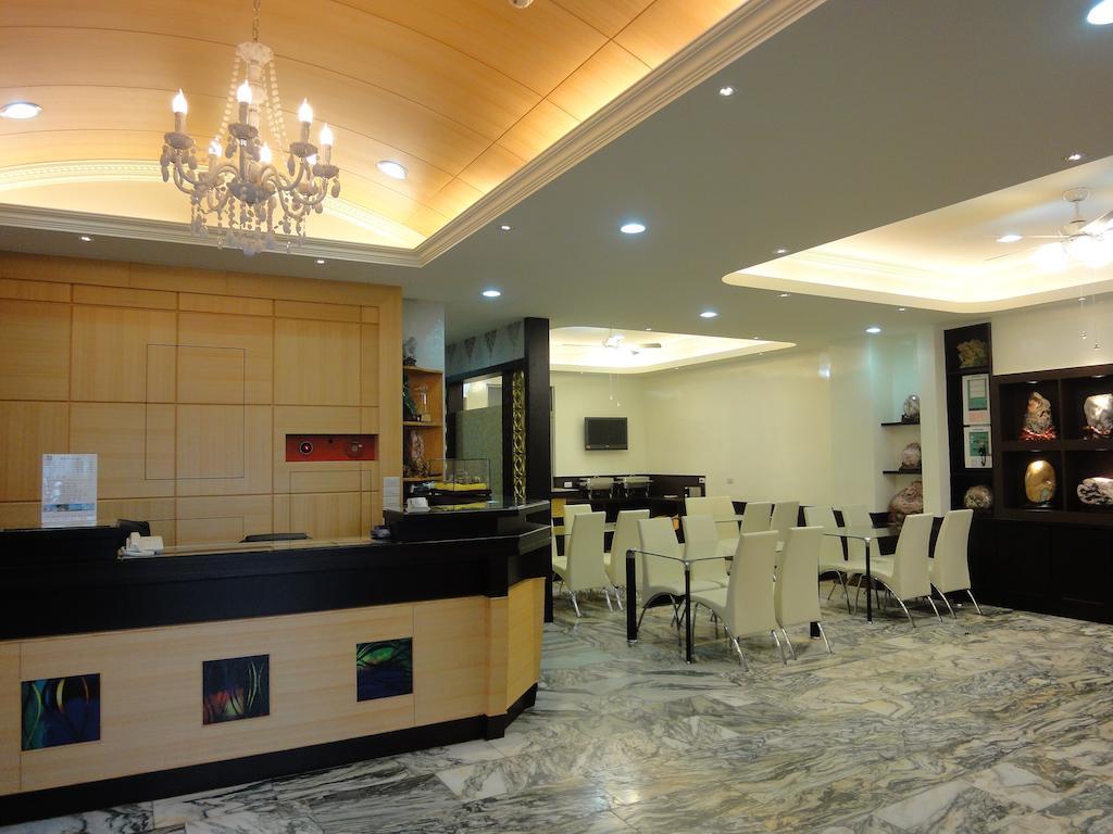 陶陶居商旅 Tautauchu Hotel Хуалиен Сити Екстериор снимка