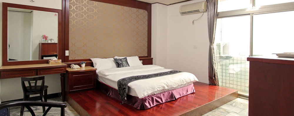 陶陶居商旅 Tautauchu Hotel Хуалиен Сити Екстериор снимка