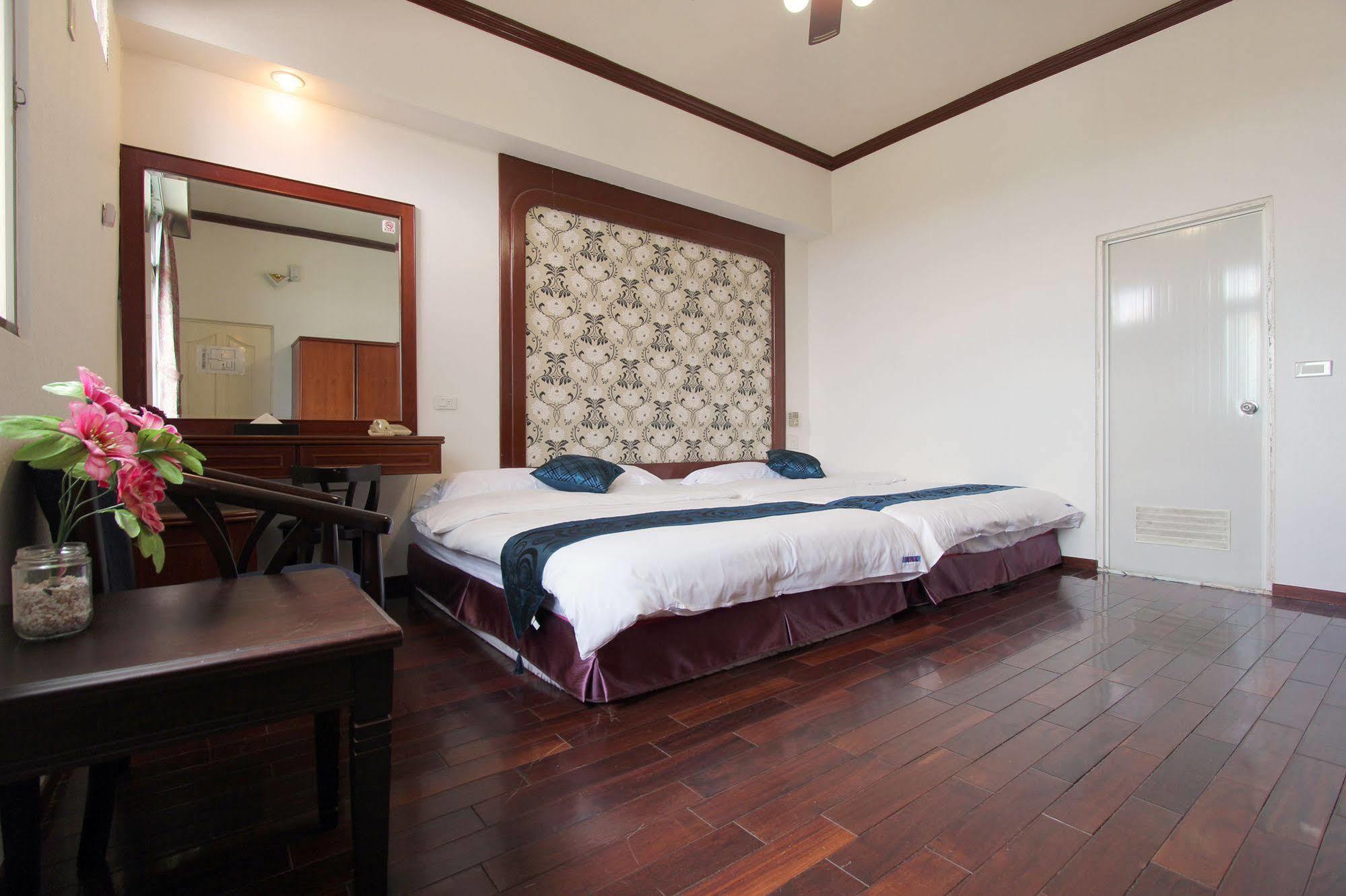 陶陶居商旅 Tautauchu Hotel Хуалиен Сити Екстериор снимка