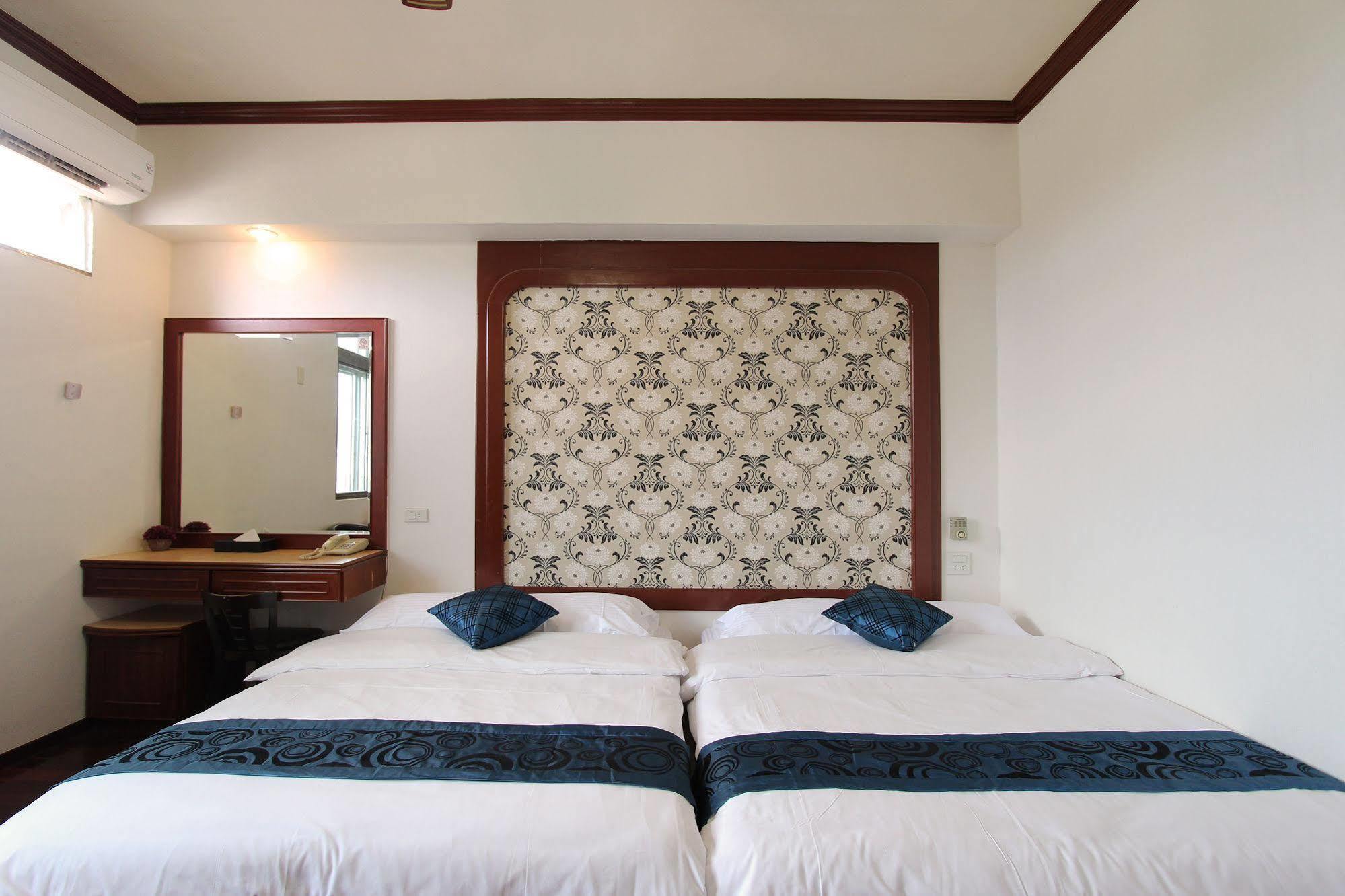陶陶居商旅 Tautauchu Hotel Хуалиен Сити Екстериор снимка