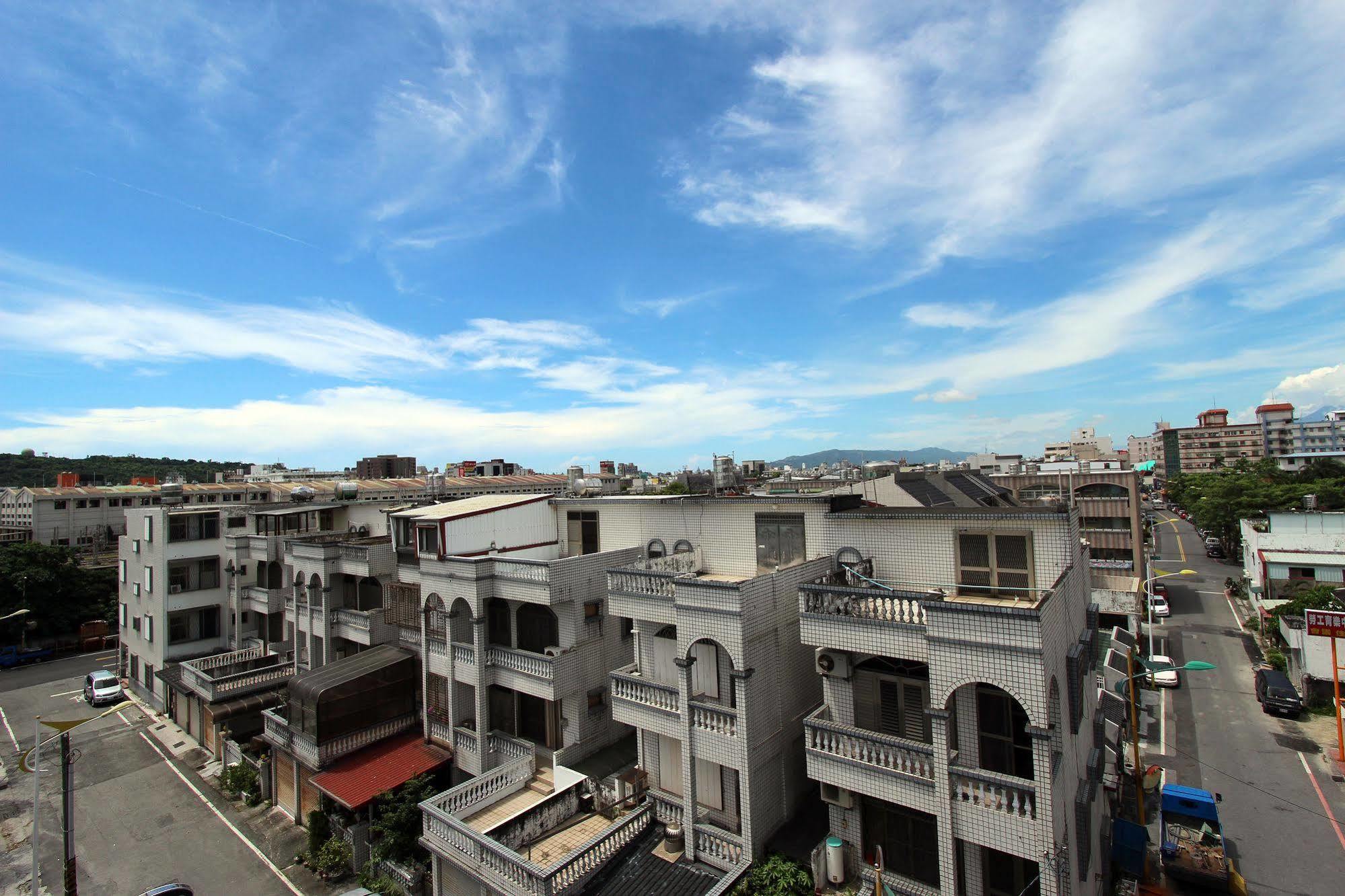 陶陶居商旅 Tautauchu Hotel Хуалиен Сити Екстериор снимка